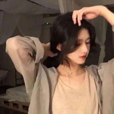 津津井小姐